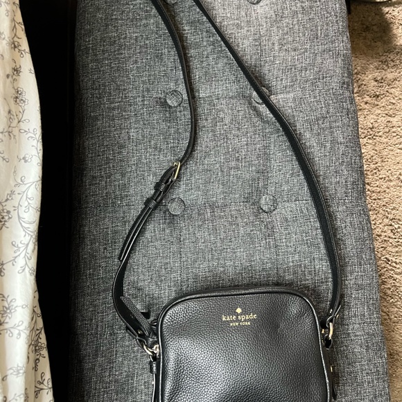 Kate Spade Mulberry Street Paper Pebbled Leather Crossbody Bag - Picture 5 of 9